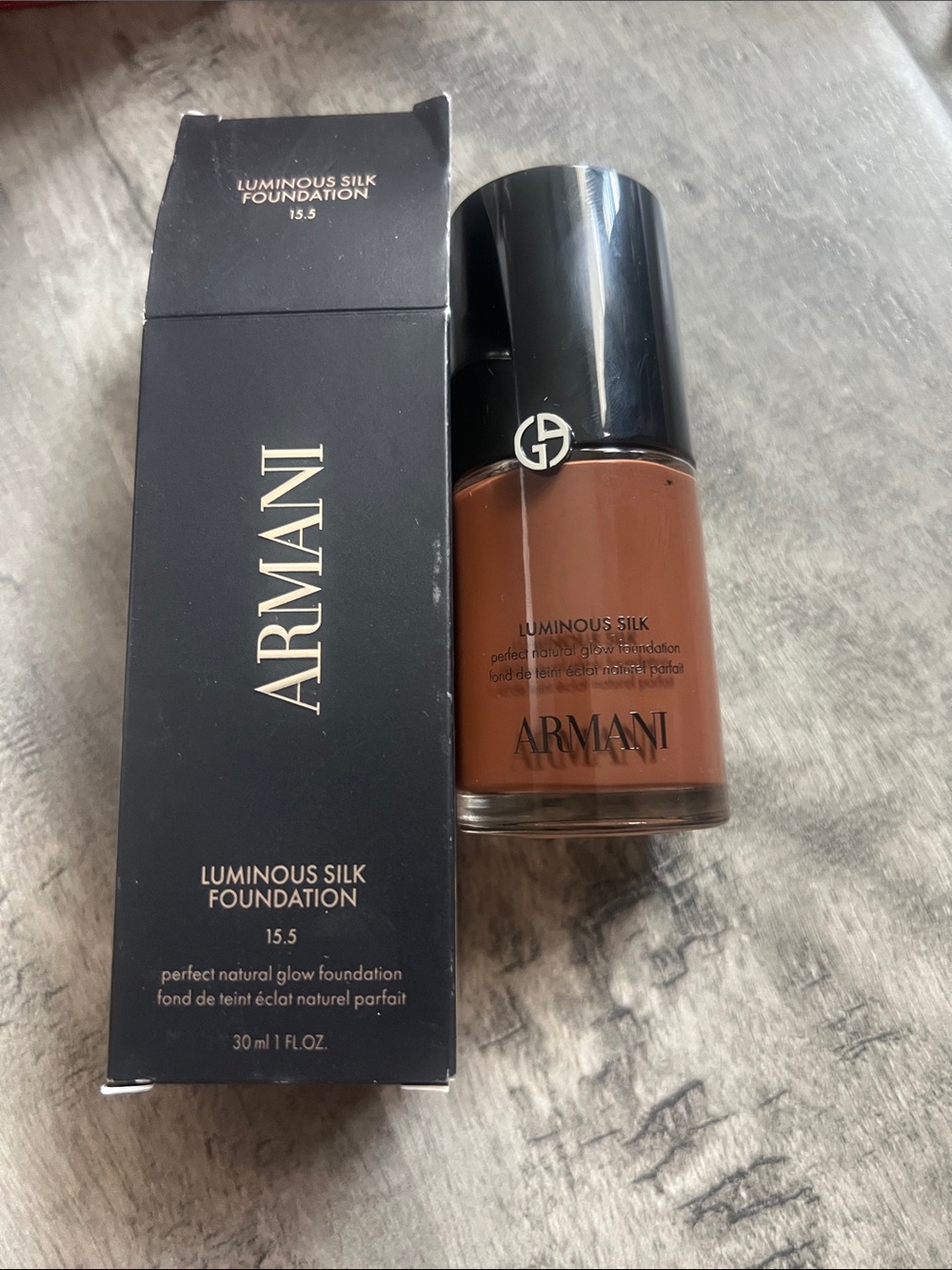 Giorgio Armani Luminous Silk Foundation - Deep Brown (15.5) Bottle with Box